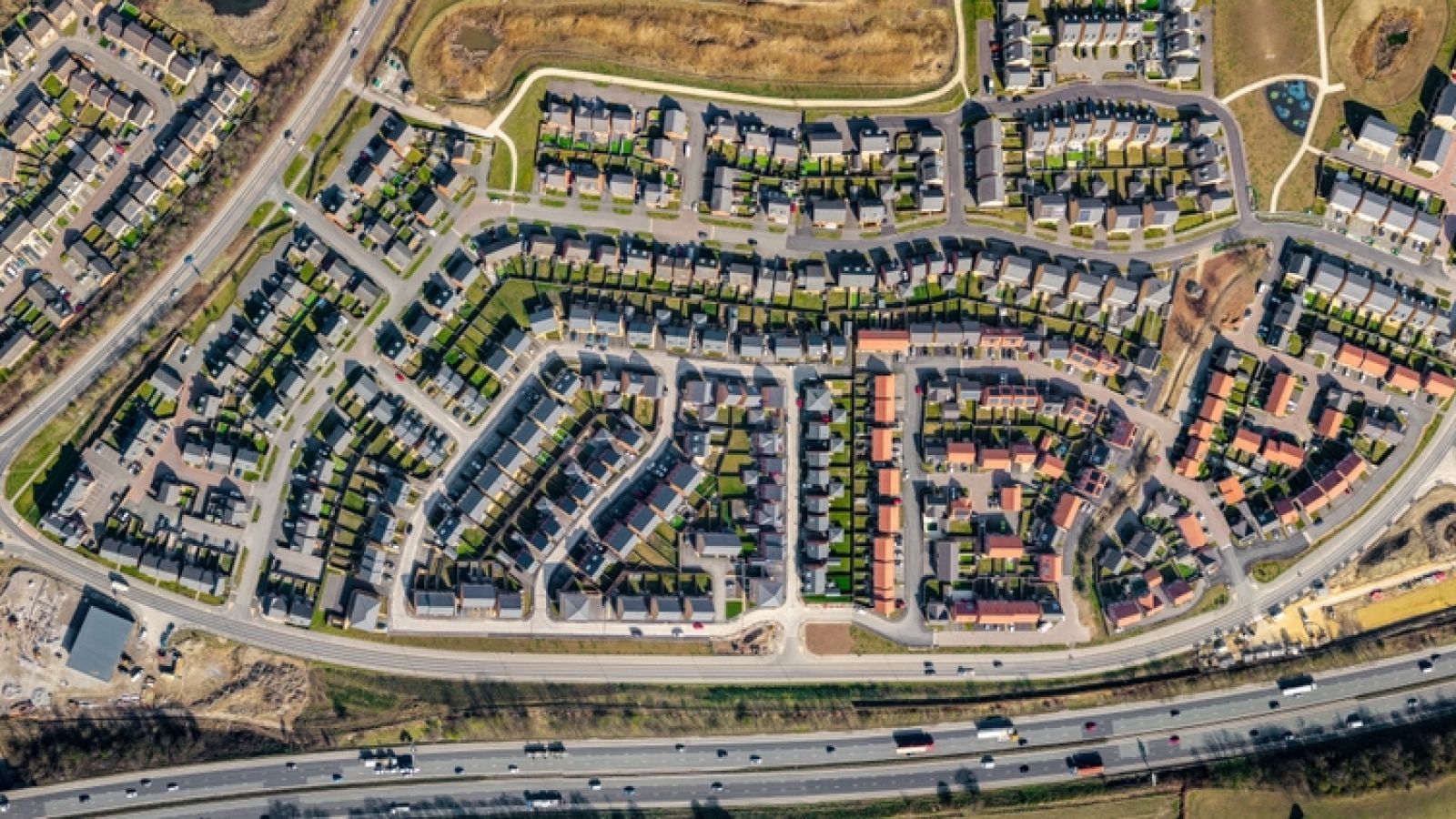 Shutterstock 2606606535