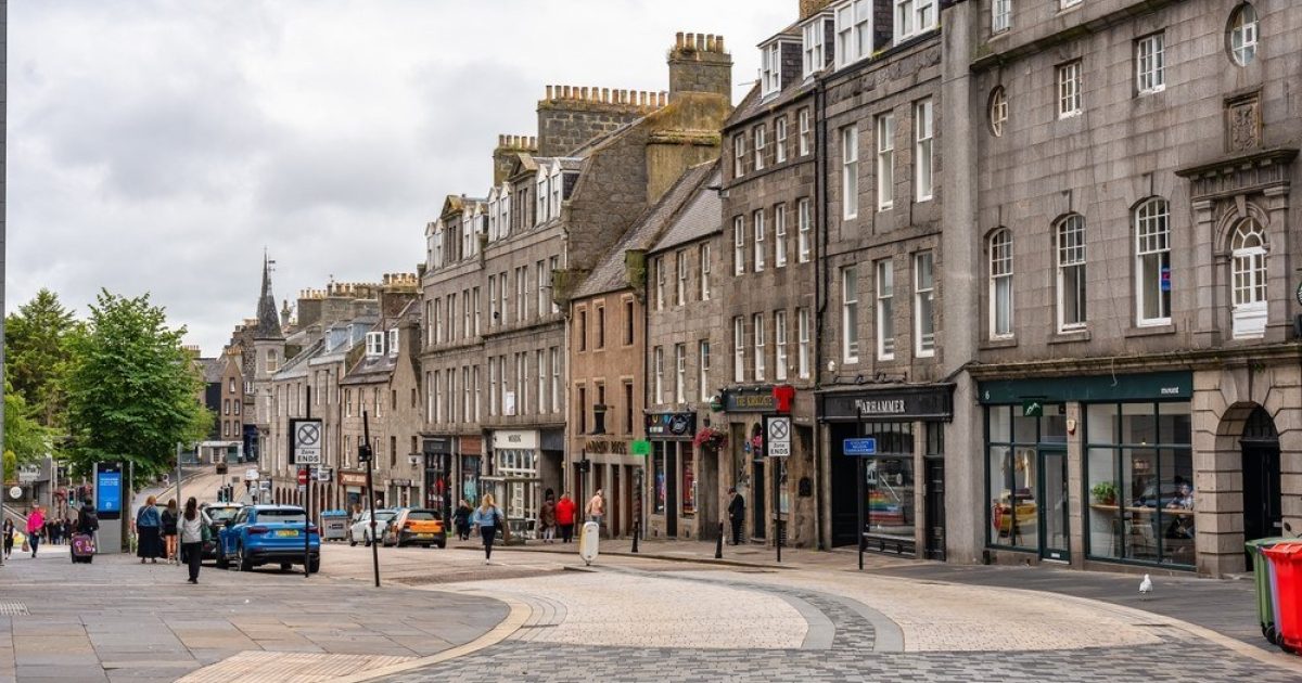 OpenGraph Image for 'Economic self-harm': Council slammed over LEZ taxi exemption confusion