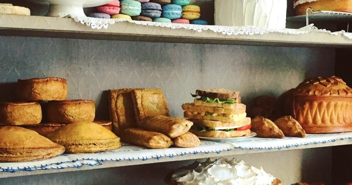 OpenGraph Image for Award-wining Scottish sculptor whose products featured in the Barbie Movie on track for six-figure turnover with support from Business Gateway