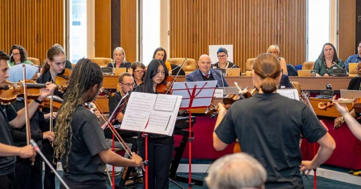 OpenGraph Image for Music pupils thank Councillors with a Town House recital