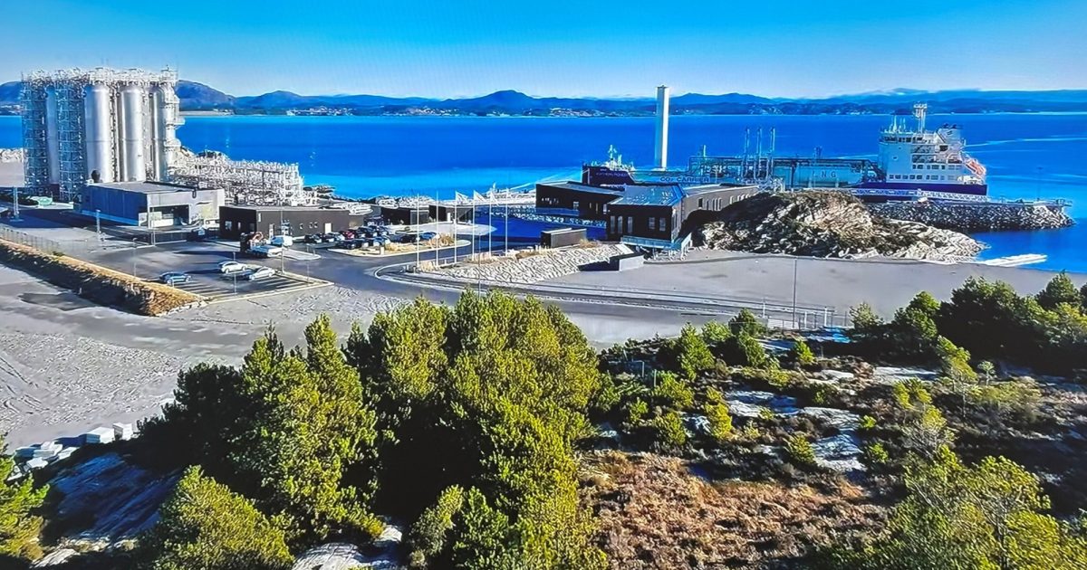 OpenGraph Image for Vital that Government funds Acorn Project to secure jobs and just energy transition