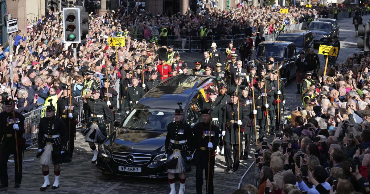 OpenGraph Image for Thousands line the streets as Scotland says goodbye to Queen Elizabeth II