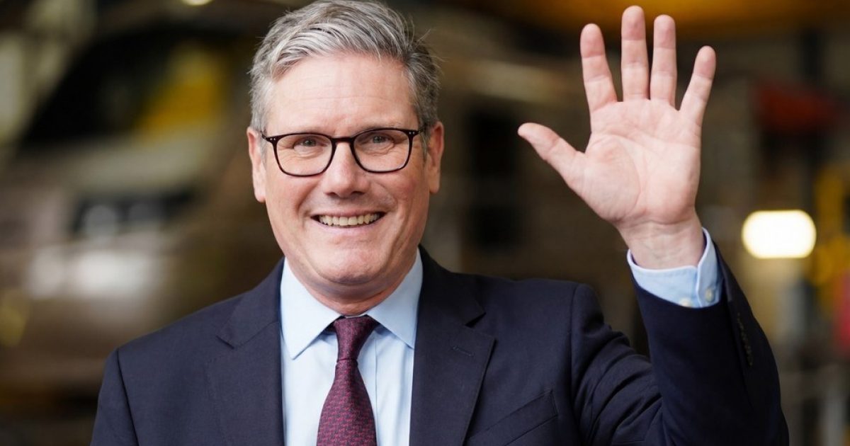 OpenGraph Image for Starmer rallies MPs ahead of crunch vote today