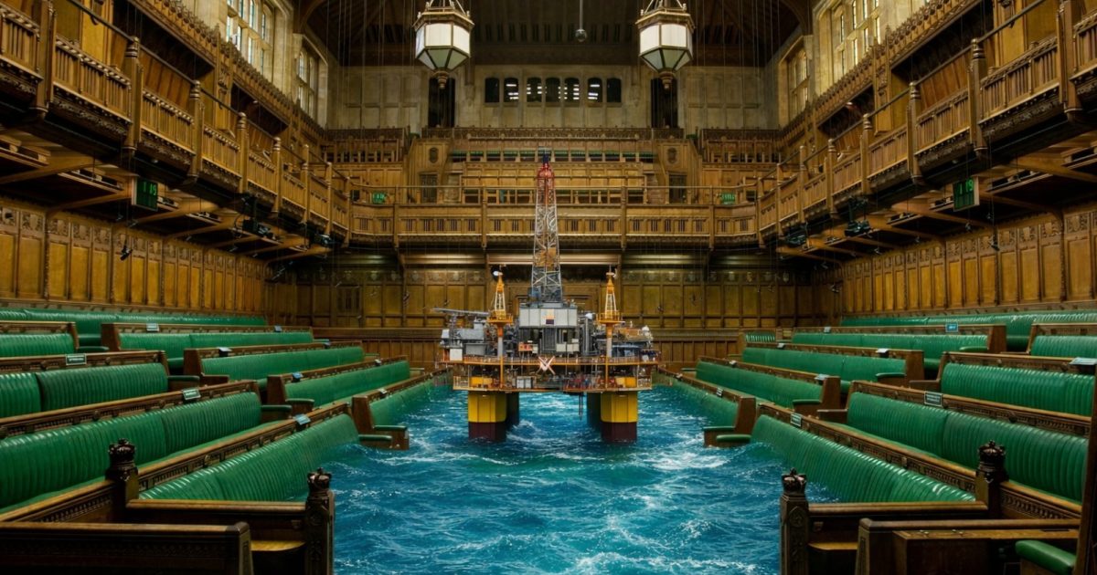 OpenGraph Image for Tories to force Commons vote on North Sea today as Labour divisions grow