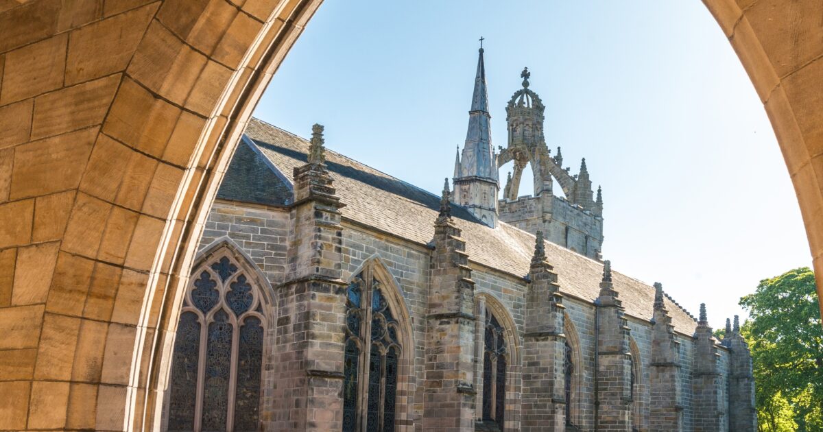 OpenGraph Image for Universities warn against cutting of graduate visa route