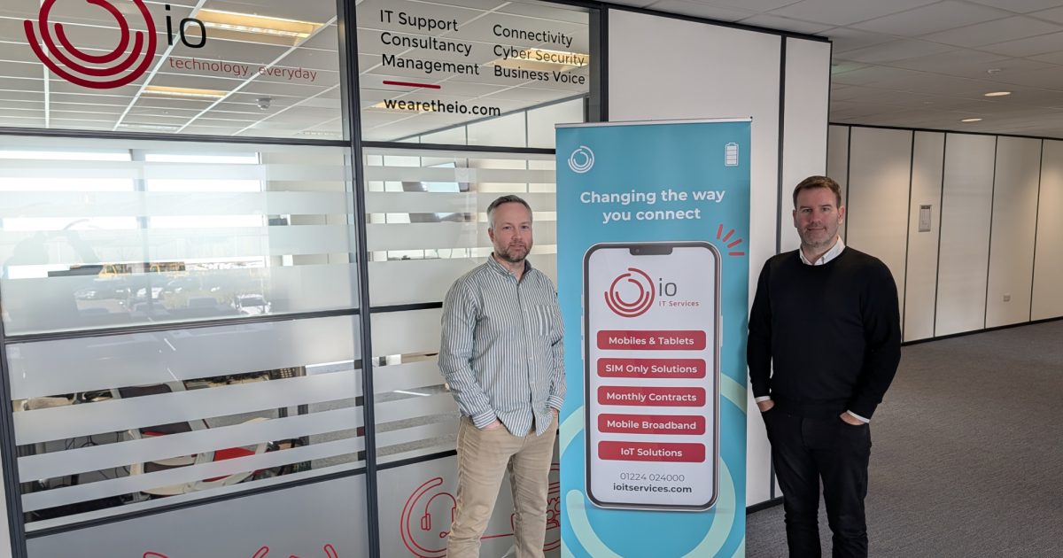 OpenGraph Image for iO IT Services announces new business mobile phones partnership with EE