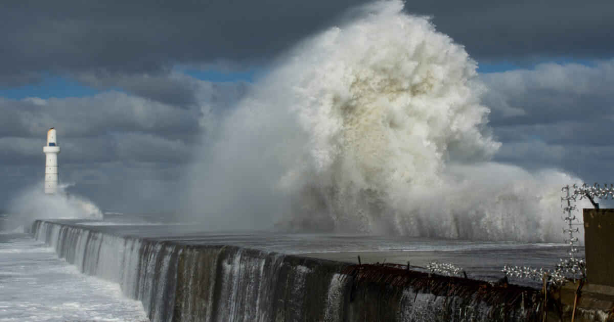 OpenGraph Image for North-east storm warning as 80mph winds look set to batter UK