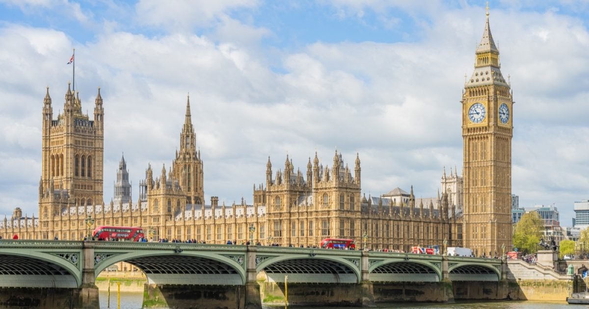 OpenGraph Image for MPs urge ministers to launch review into bank branch closures