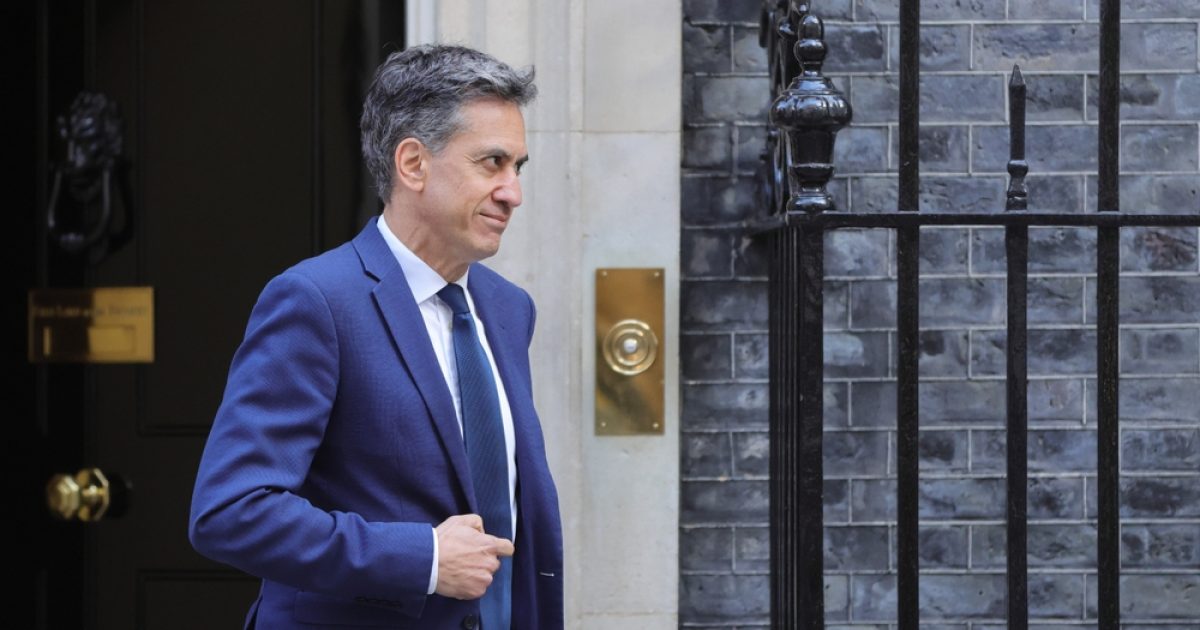 OpenGraph Image for Double blow to Ed Miliband’s £300 energy bill pledge