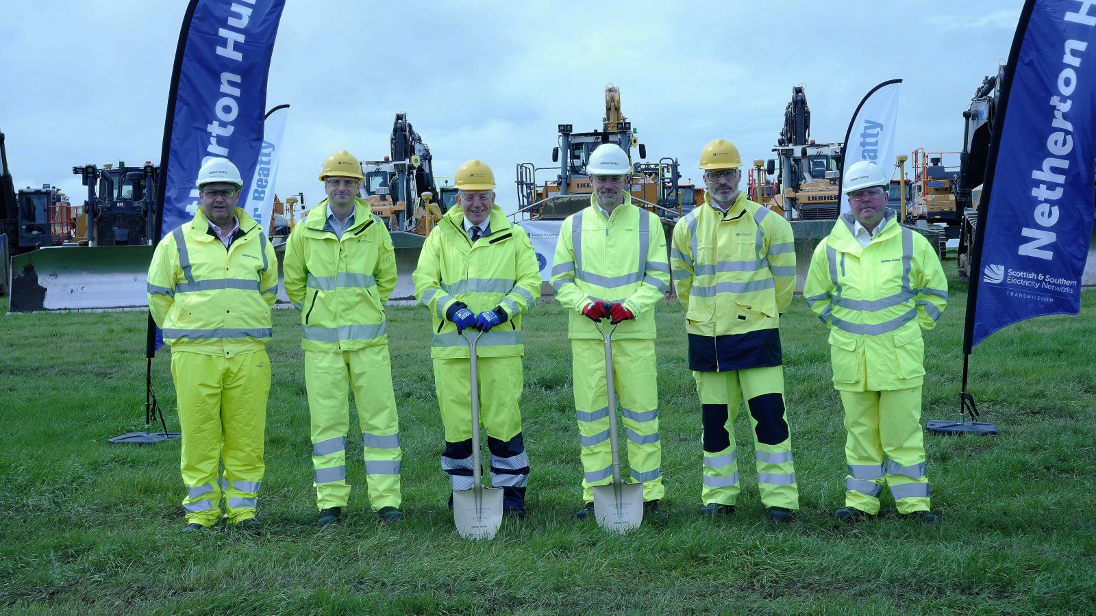 Left to right: George Young, Director of Operations, Balfour Beatty, Darren Main, Project Director, SSEN Transmission, Sandy Mactaggart, Director of Offshore Delivery, SSEN Transmission, Nick Rowan, Managing Director of Balfour Beatty’s business in Scotland, John Scott, Programme Director, SSEN Transmission, Neil Doherty, Head of Operations, Balfour Beatty