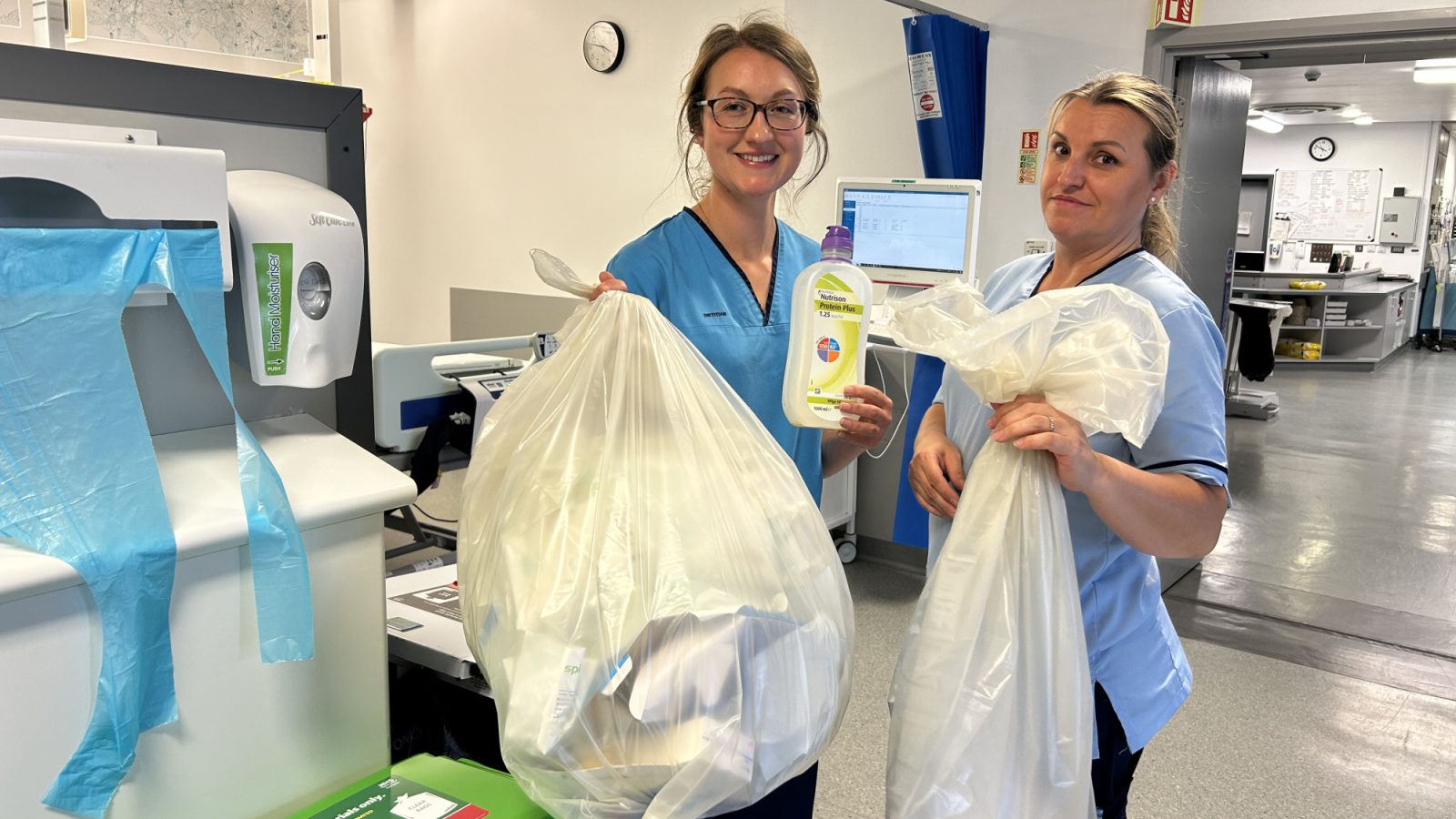 Rosa (left) alongside her colleague Malgorzata in the critical care department at Aberdeen Royal Infirmary