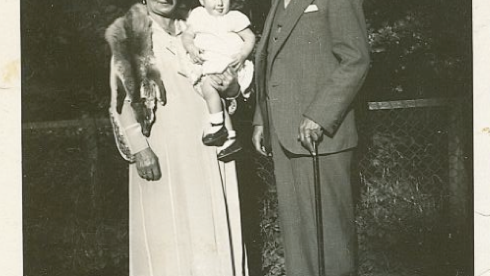 Josef and Anna with granddaughter c1934