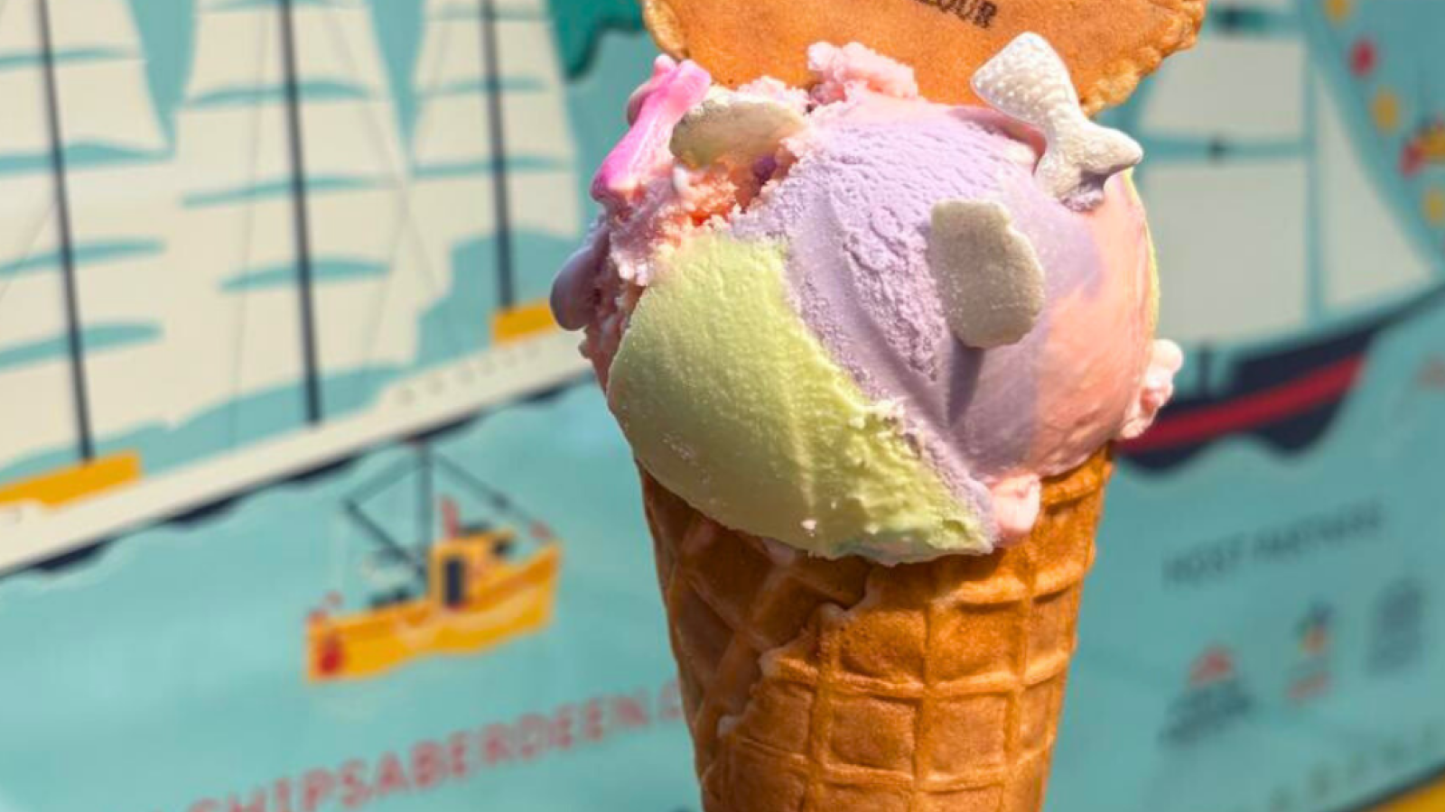 Mermaid - a trio of fruity ice creams with vibrant pearls and mermaid tail decorations