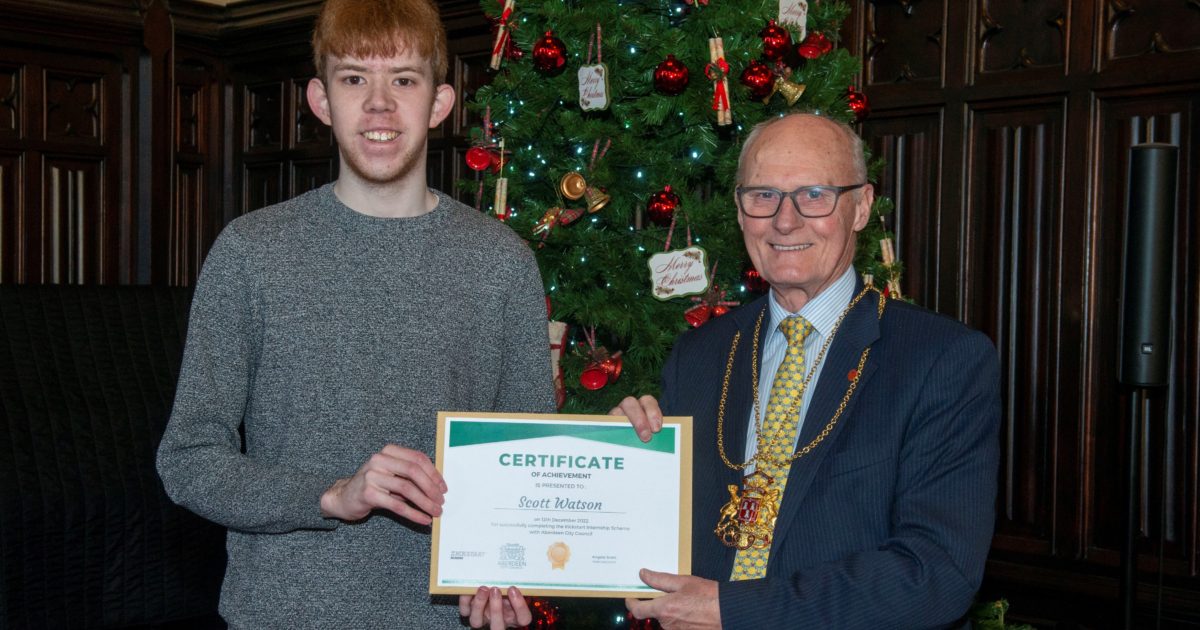 OpenGraph Image for Council praised for its commitment to Developing the Young Workforce
