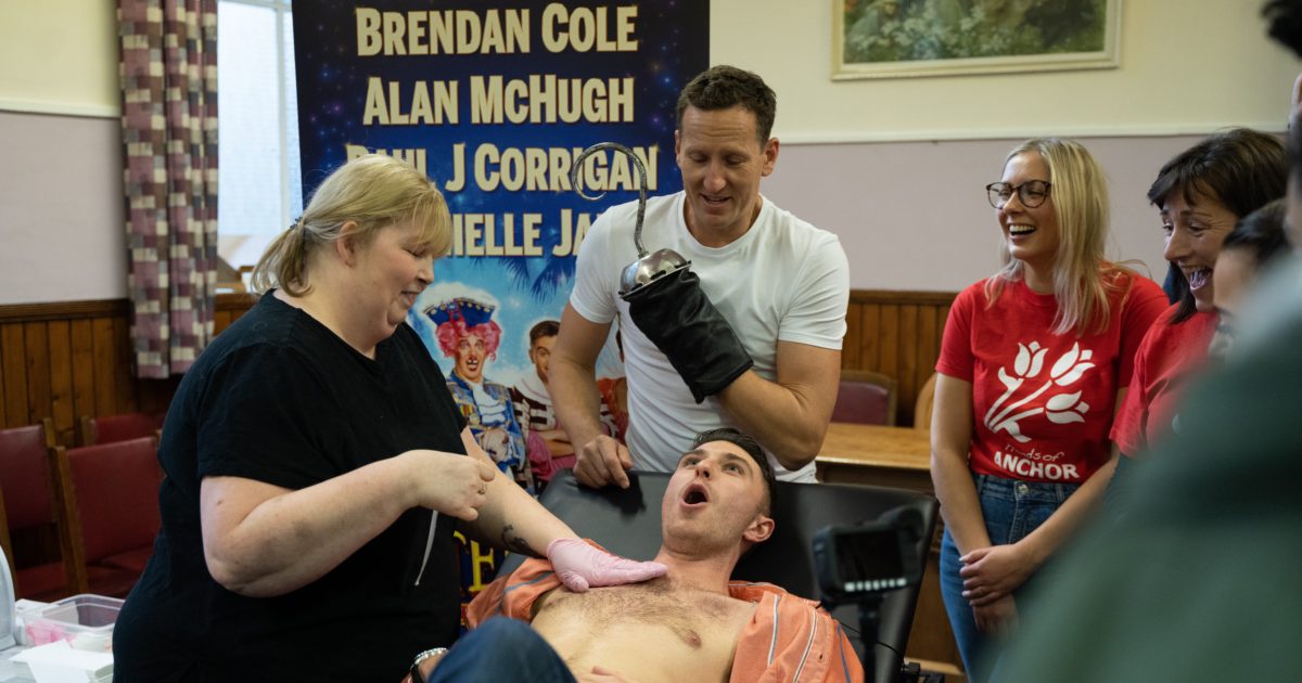 OpenGraph Image for Oh yes he did! Local ‘Peter Pan’ loon takes on charity chest wax to get into the spirit of Christmas