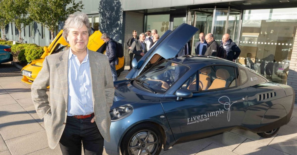 OpenGraph Image for UK is 'squandering chance to pioneer hydrogen vehicles'