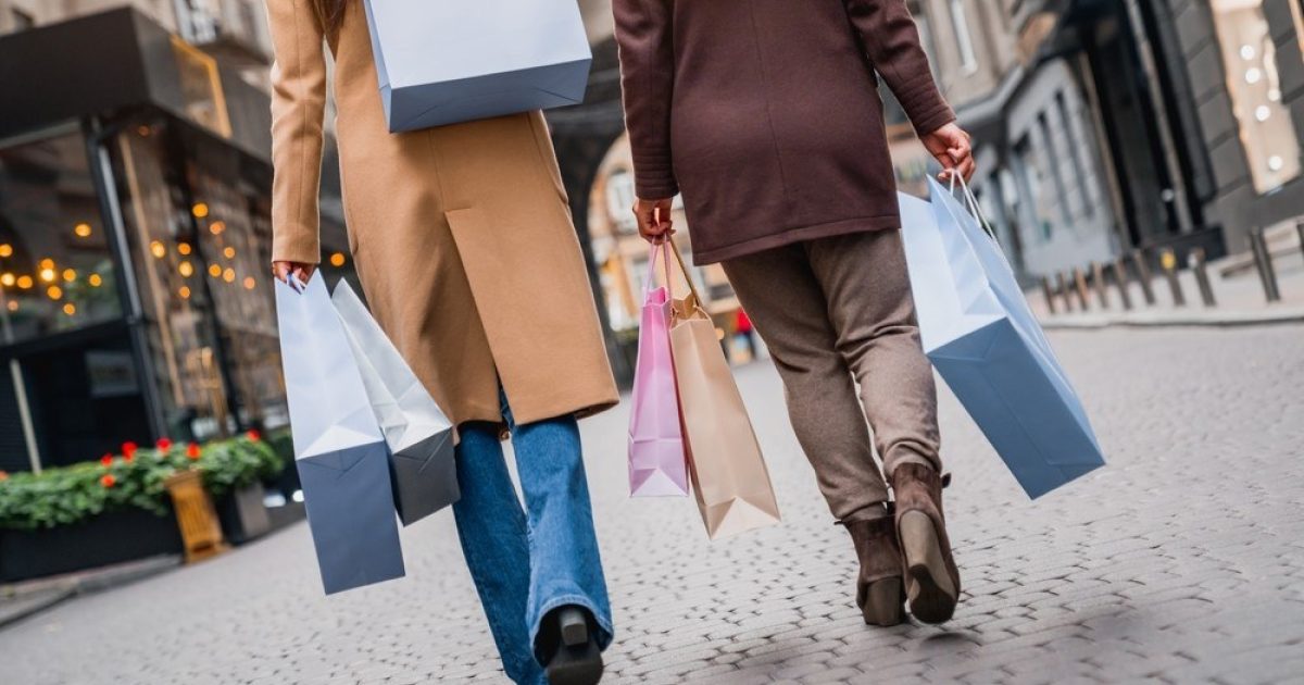 OpenGraph Image for Market Watch: Surprise drop in shop price inflation attributed to discount clothing