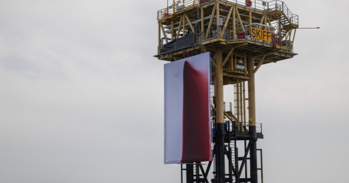 OpenGraph Image for Greenpeace North Sea rig protest 'extremely dangerous', says Shell