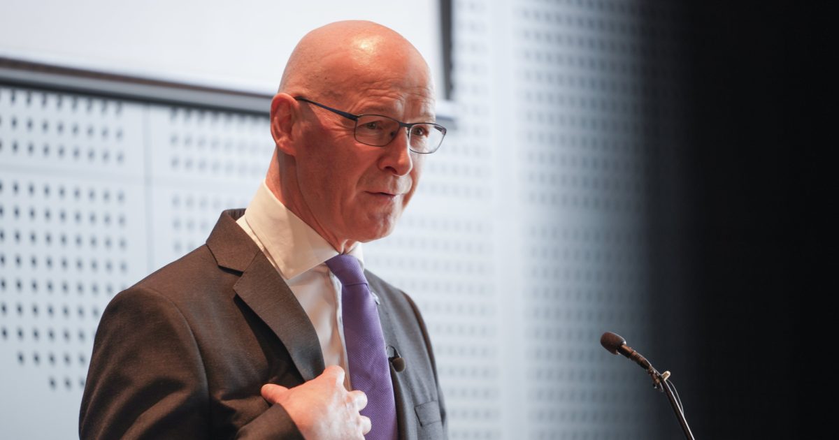 OpenGraph Image for Swinney to consider social media ban for under-16s