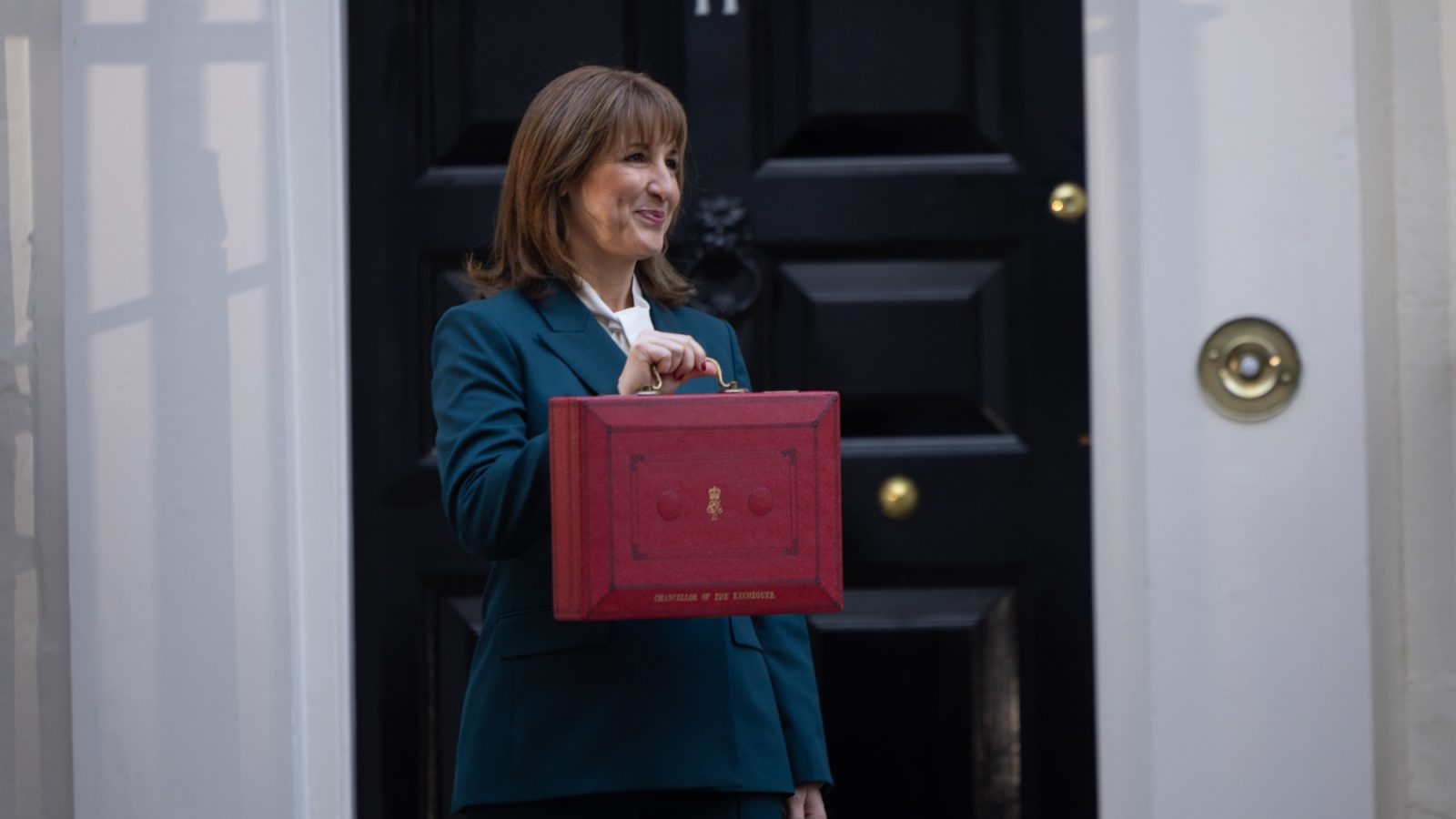 Lights out for North Sea oil and gas as Chancellor keeps windfall tax