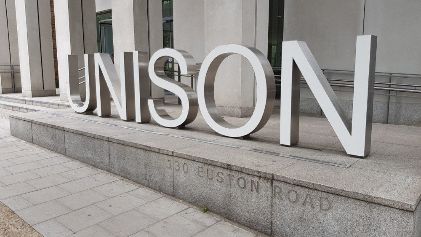 Government could 'slow walk' Employment Rights Bill as 'olive branch' to business