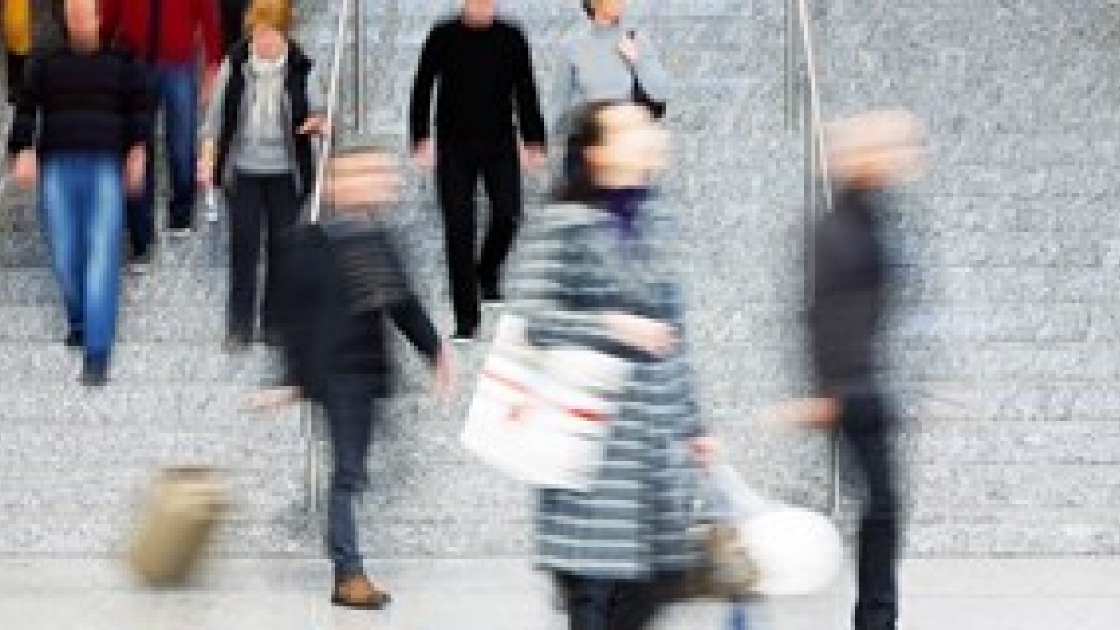 Wet weather causes bigger-than-expected drop in retail figures