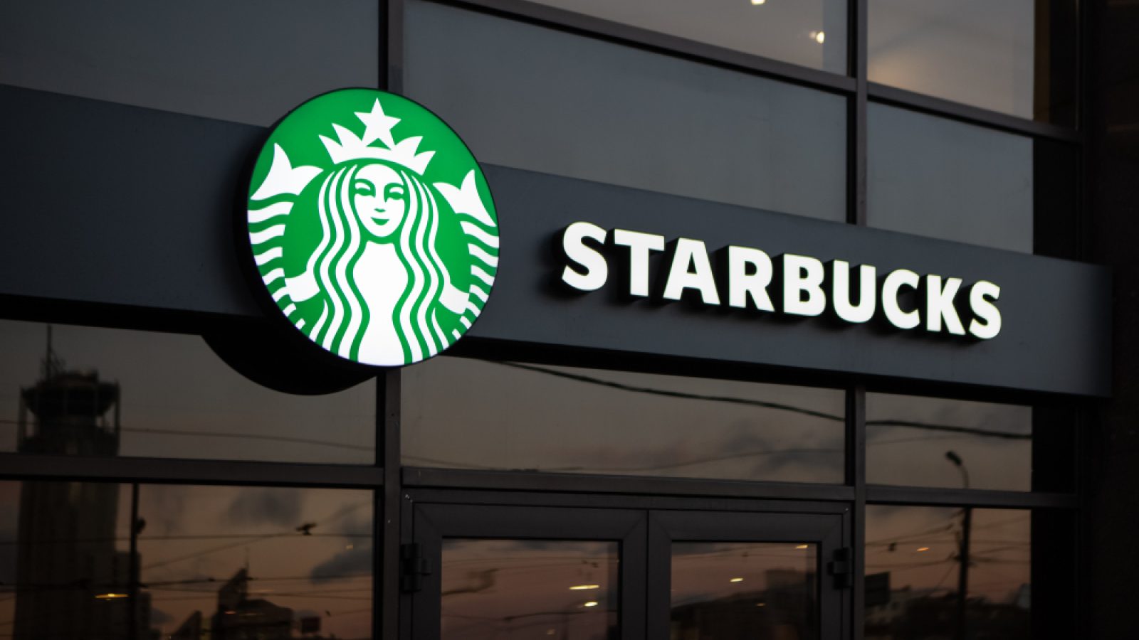 Starbucks to shut cafes and cut 900 jobs in £750m global shake-up