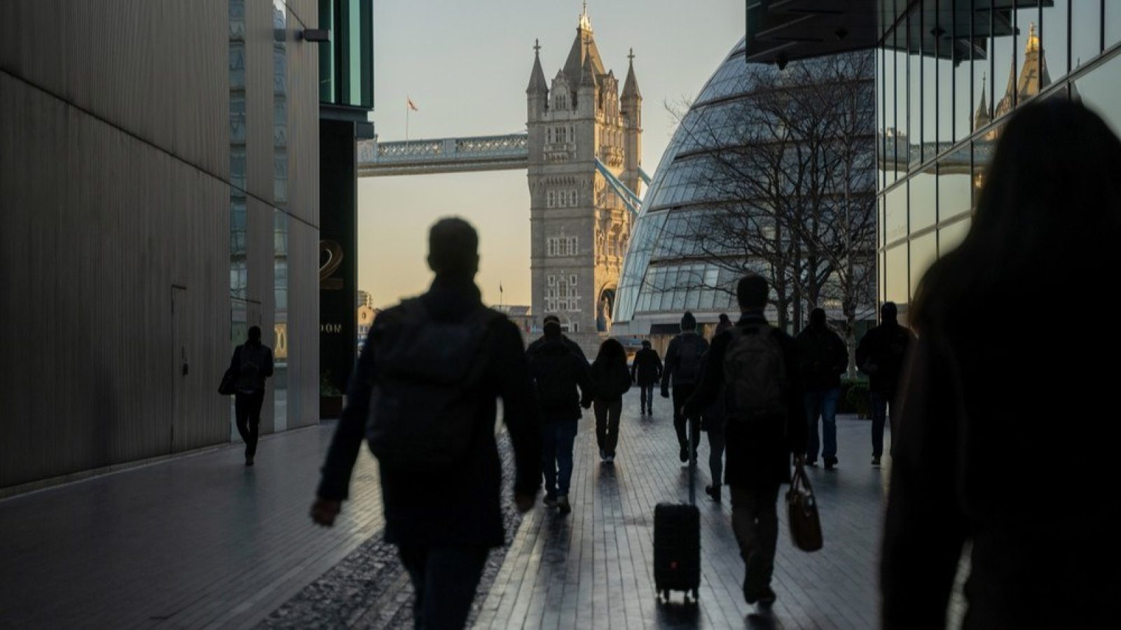 Market Watch: Business confidence fragile going into global turmoil