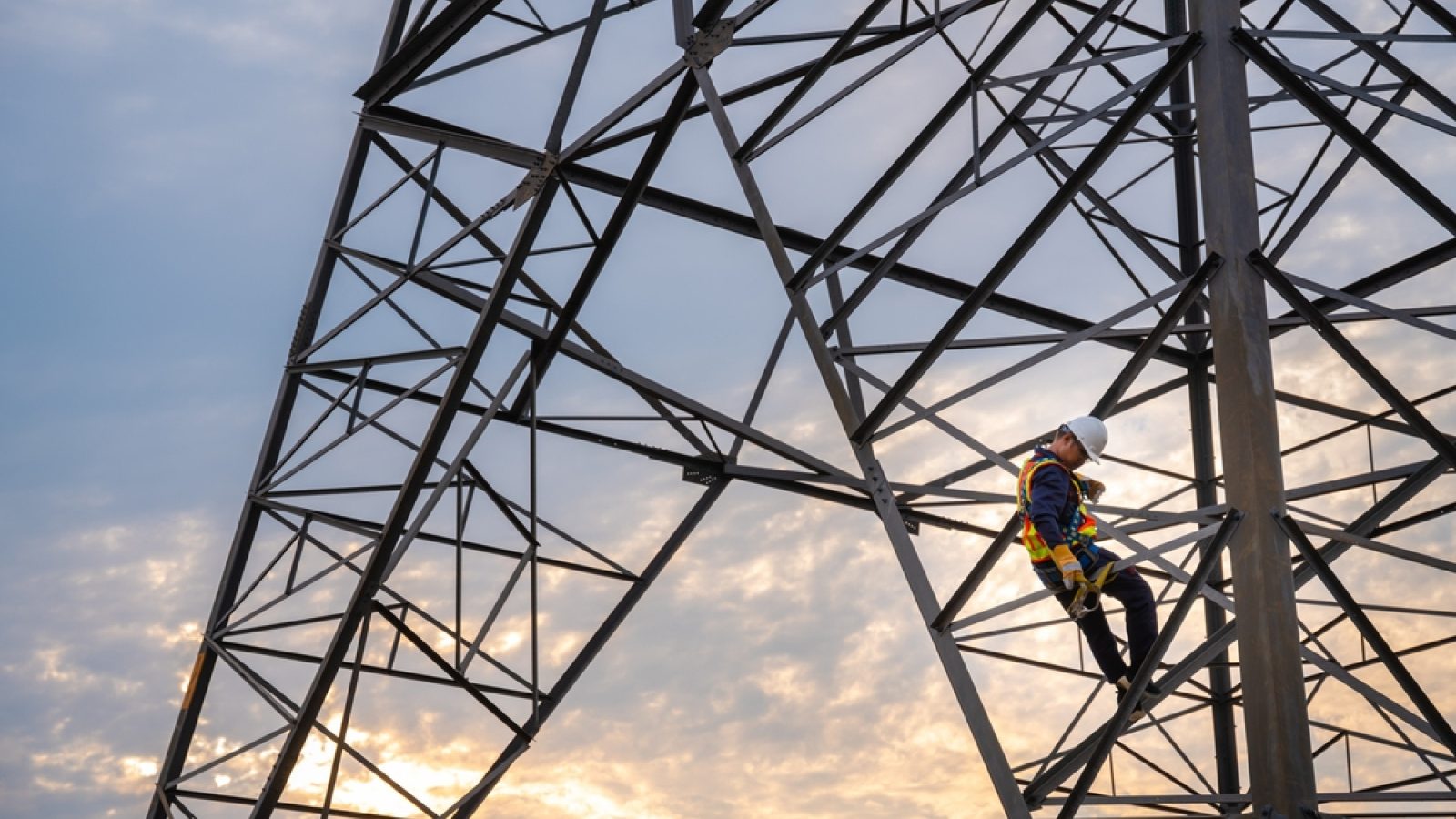 Power grid hiring surges as energy transition drives record recruitment