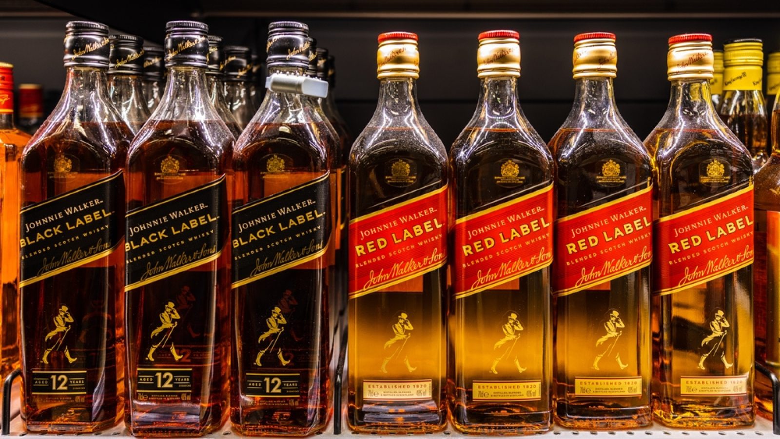 Market Watch: Sir Dave Lewis named new Diageo CEO on £1.5m salary