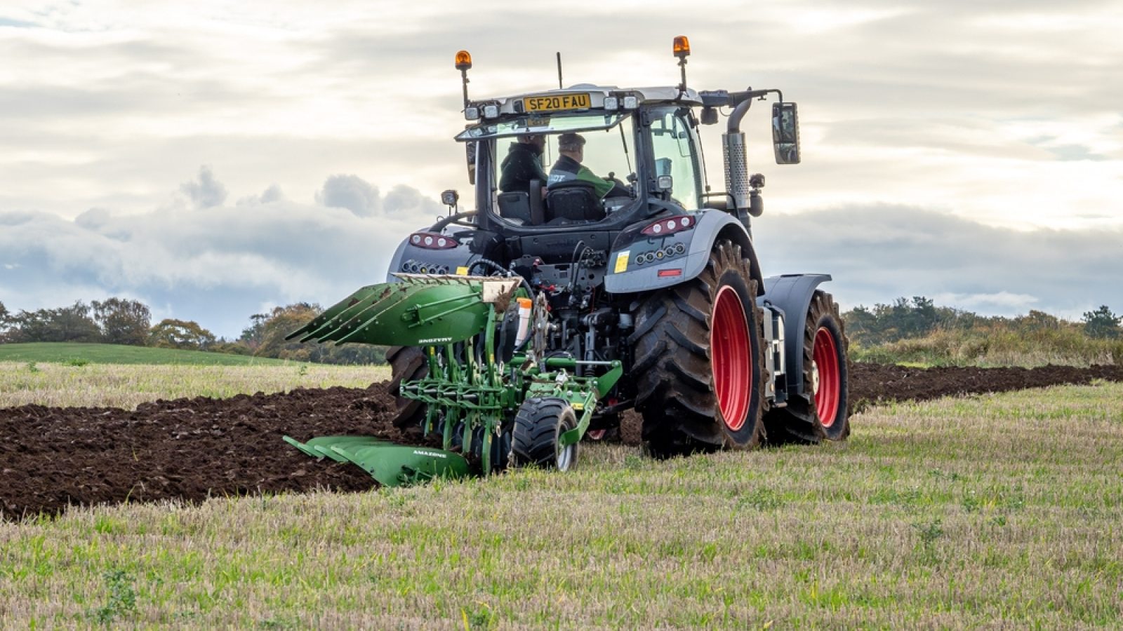 Farmers warn growing crops is becoming more difficult