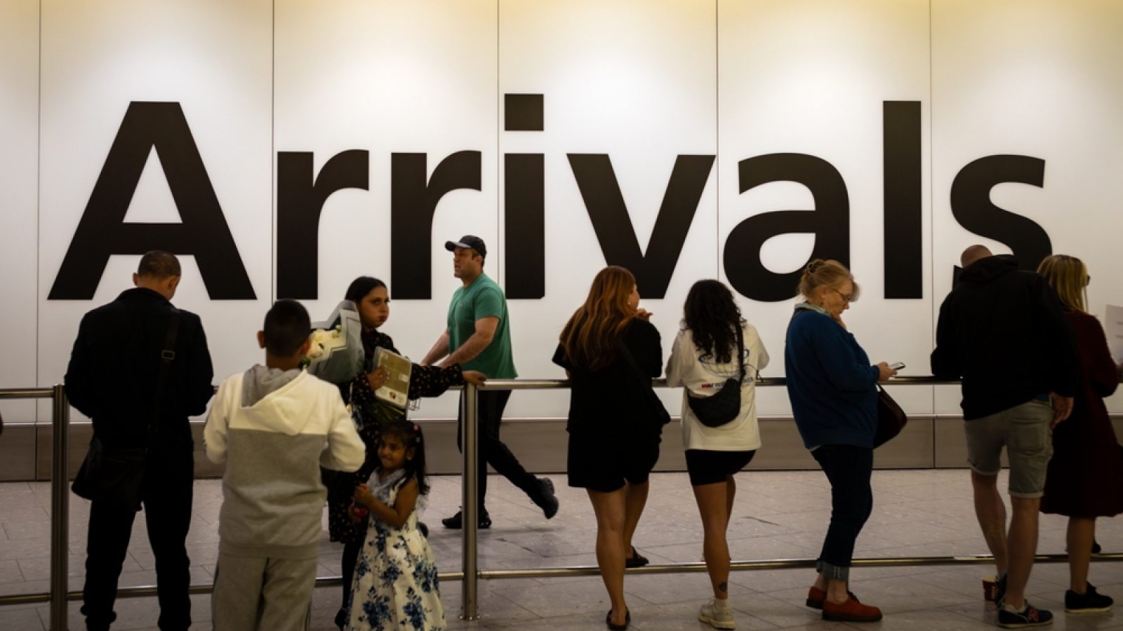 Airport disruption continues after weekend cyber-attack