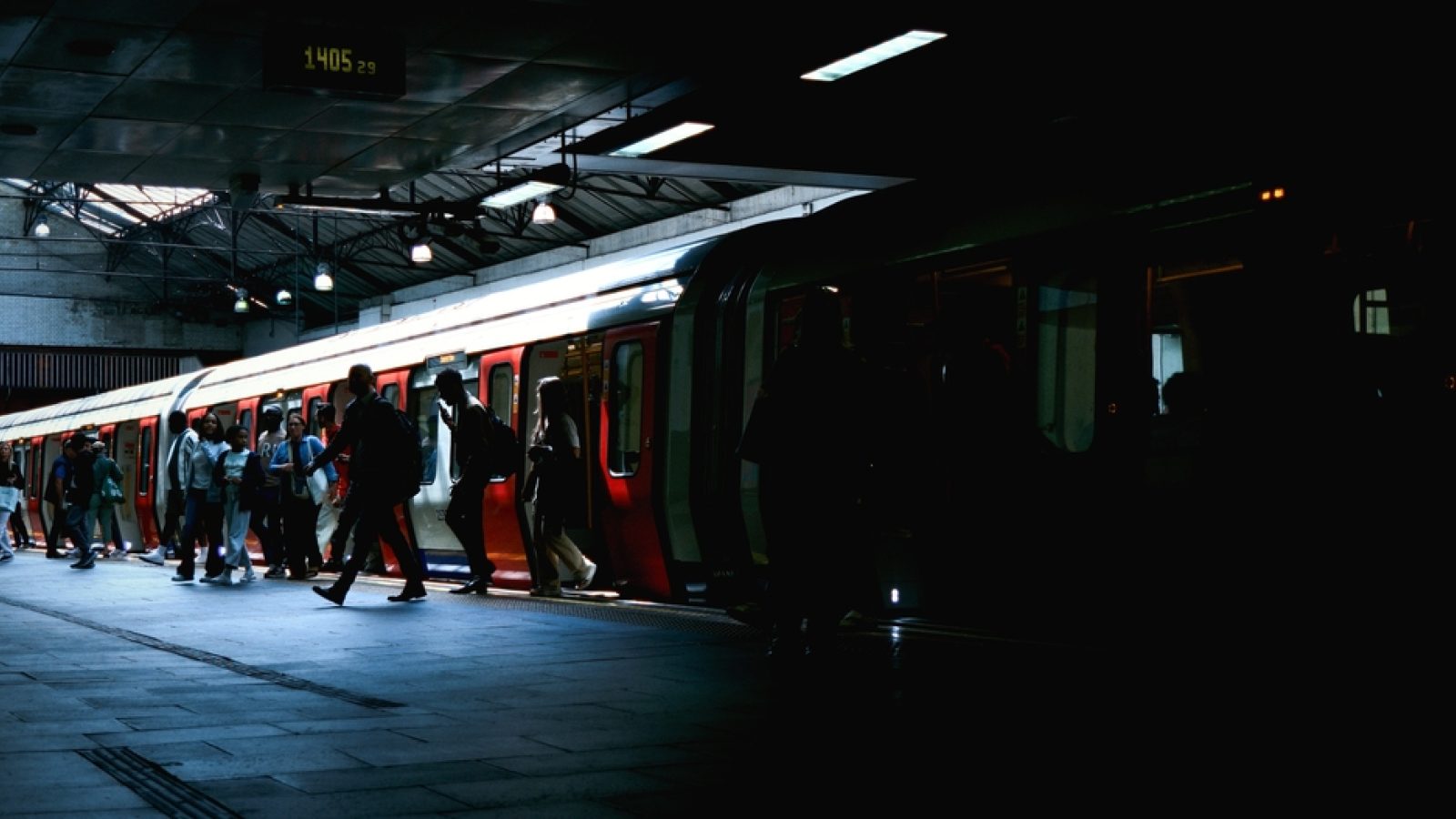 Market Watch: UK unemployment falls unexpectedly to 4.9%