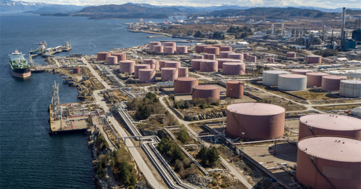 OpenGraph Image for Aker Solutions to support the industrial transformation of Mongstad