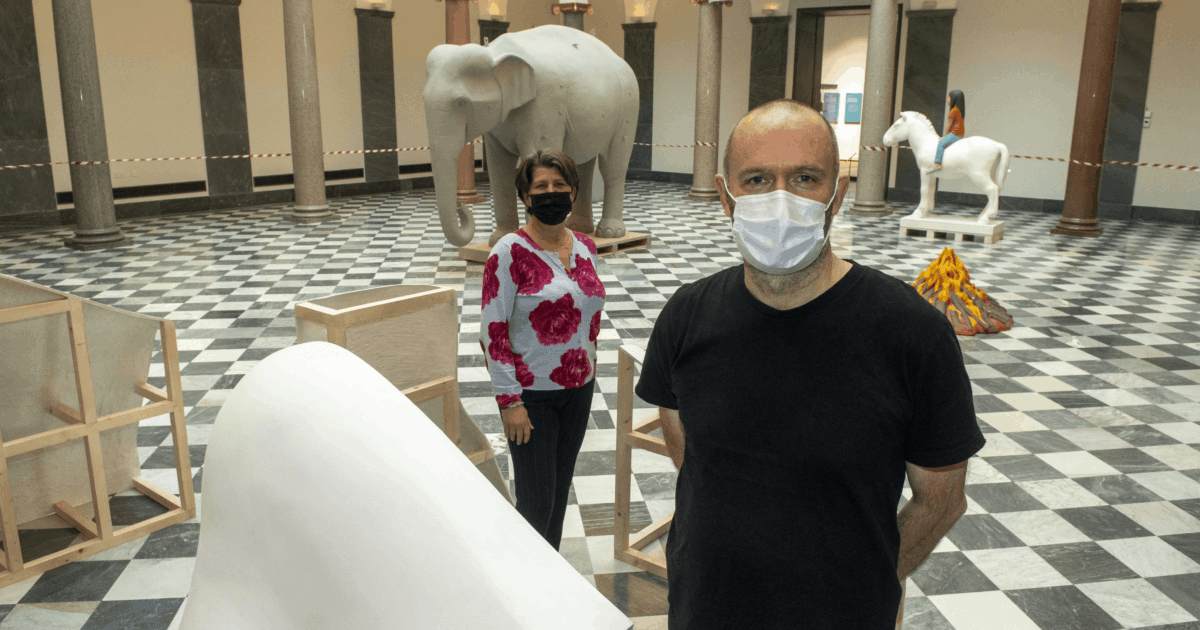 OpenGraph Image for Sculpture Court, a new exhibition by sculptor Kenny Hunter opens at Aberdeen Art Gallery