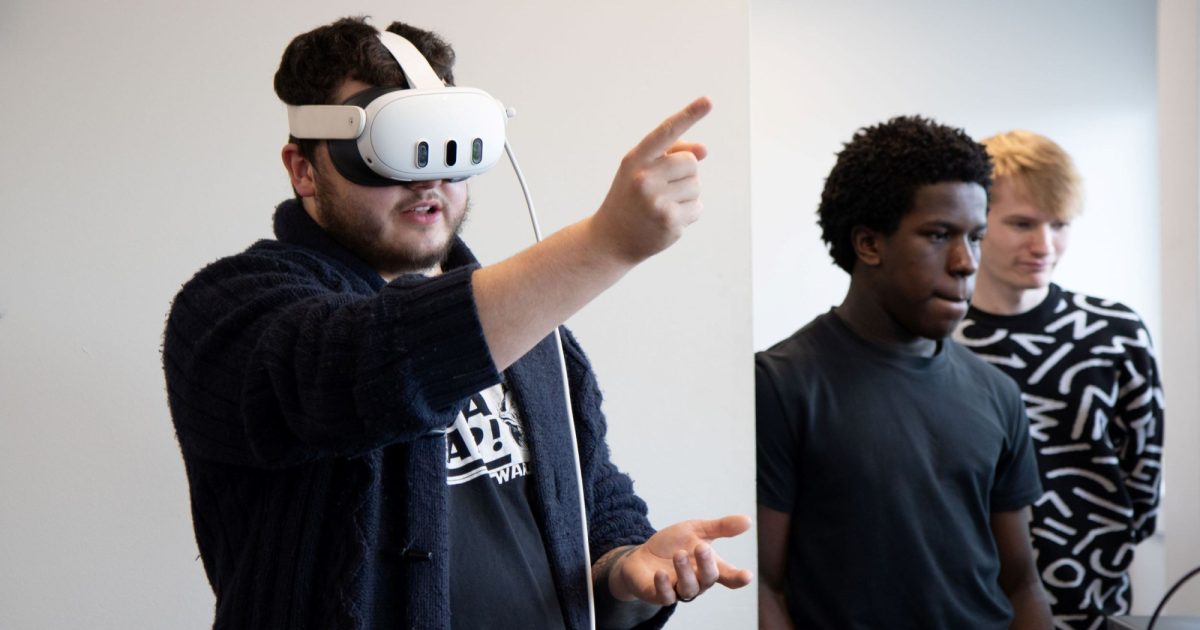 OpenGraph Image for School and College partnership leads to innovative sign language game