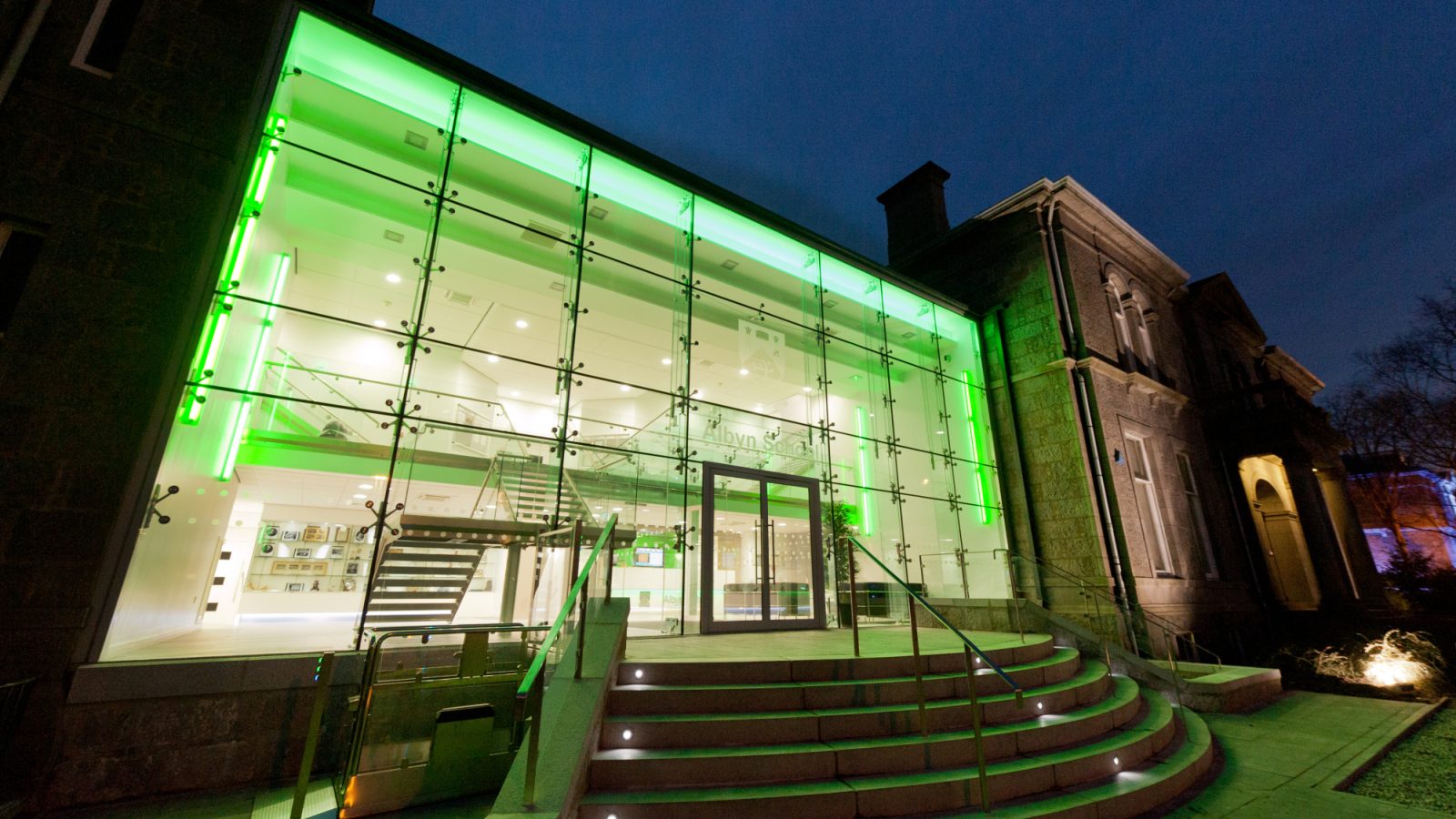 Albyn School seeking former pupils for musical extravaganza