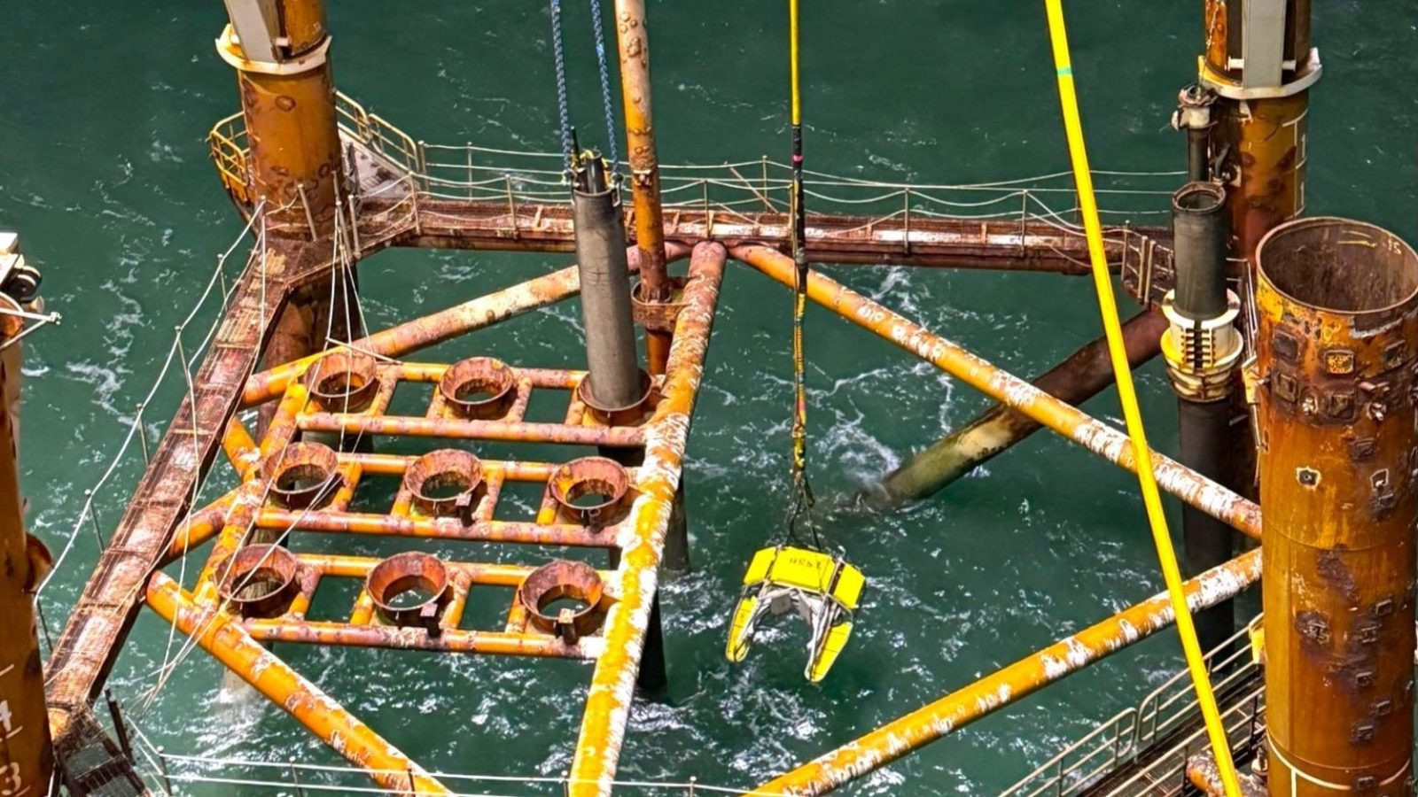 North Sea jacket removal completed by CUT