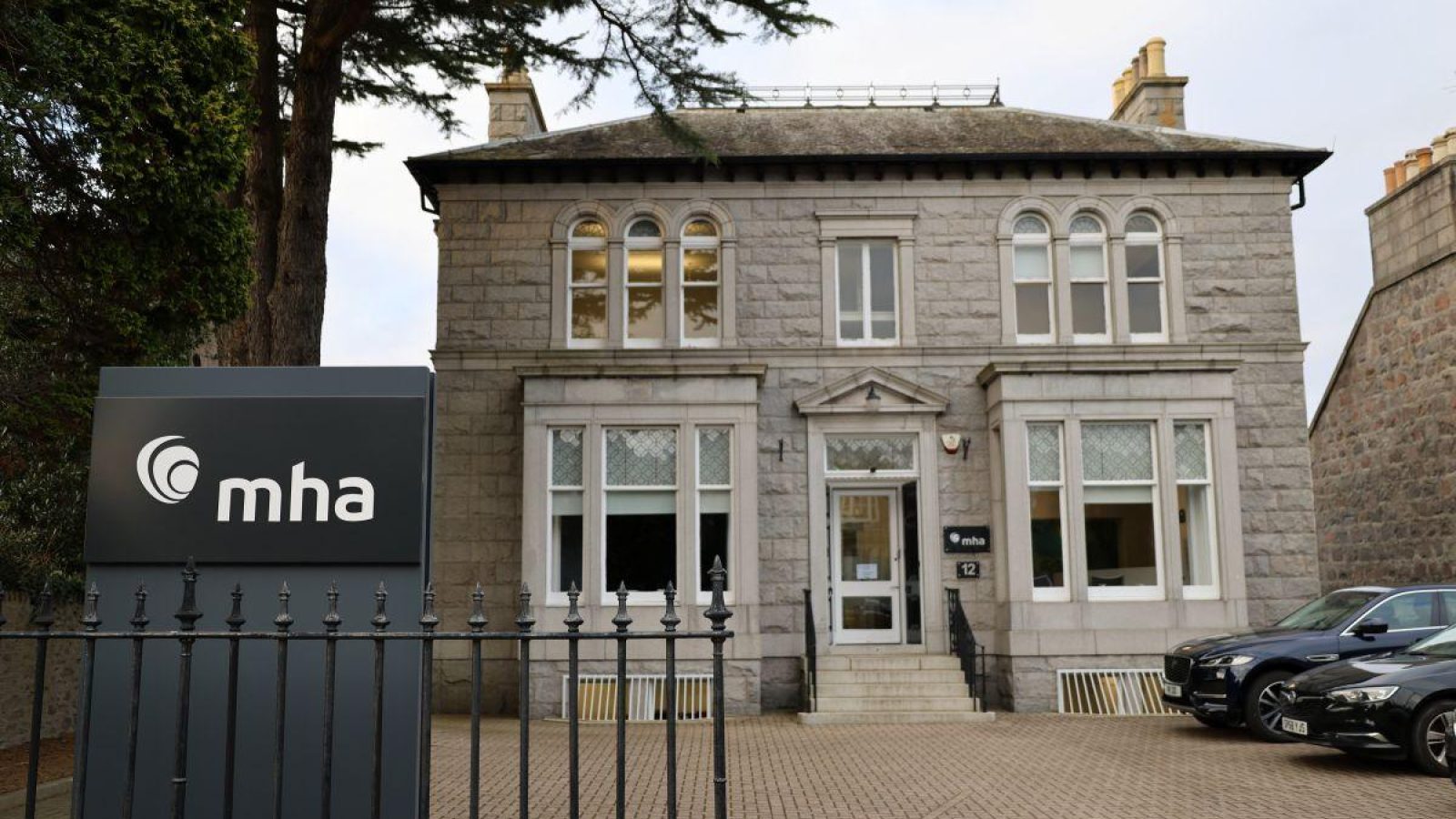 UK manufacturing gains momentum in early 2026