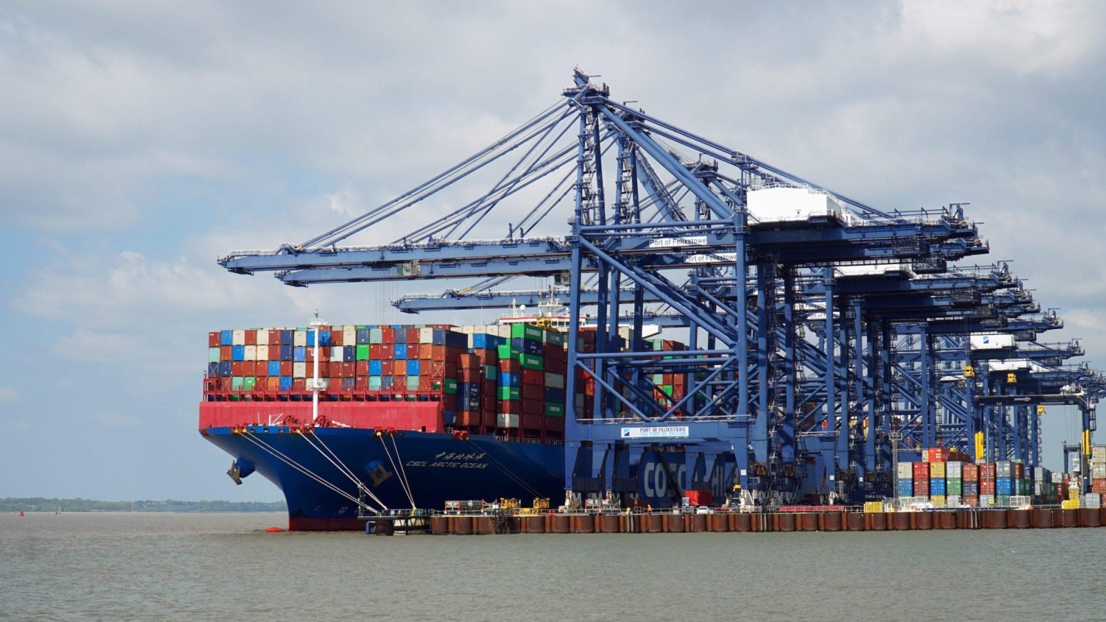 Aramex UK highlights key challenges facing UK businesses in international trade this year