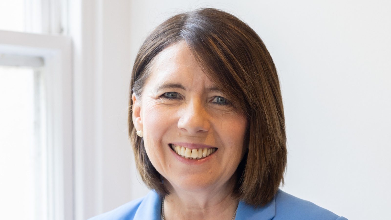 Elior UK: Catherine Roe to step down from the CEO role; Michal Seal to succeed her