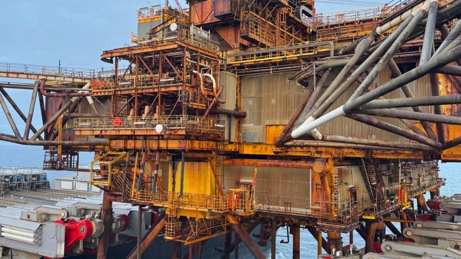 AquaTerra reports turnover boost as decommissioning market strengthens