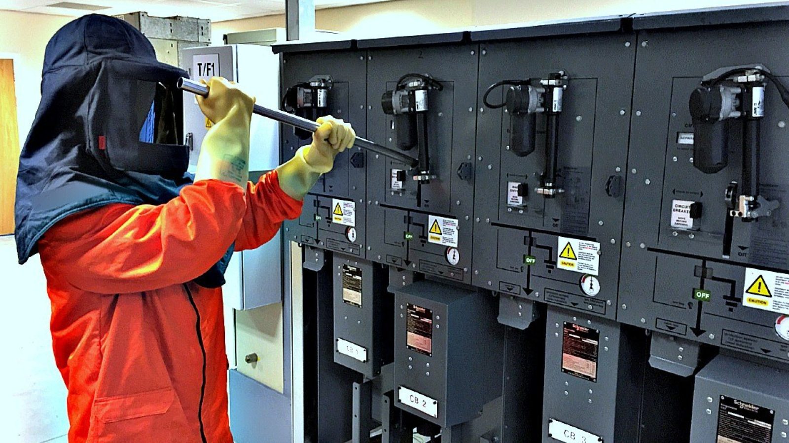 EPIT expands industry training portfolio with High Voltage Authorised Person Course