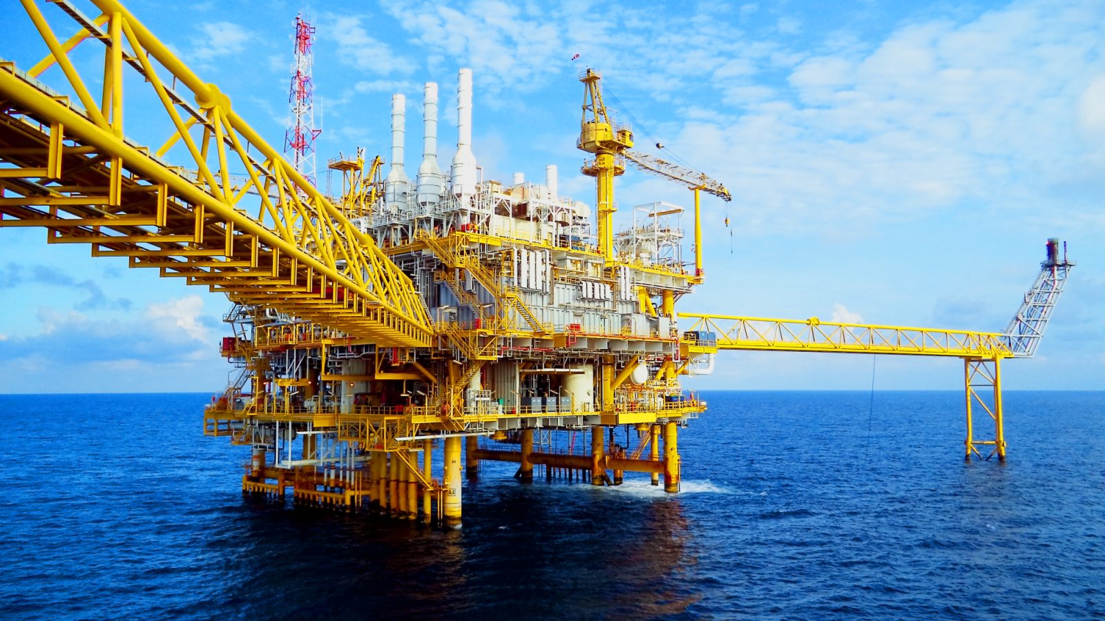 Dron & Dickson secures major UKCS consolidated services contract